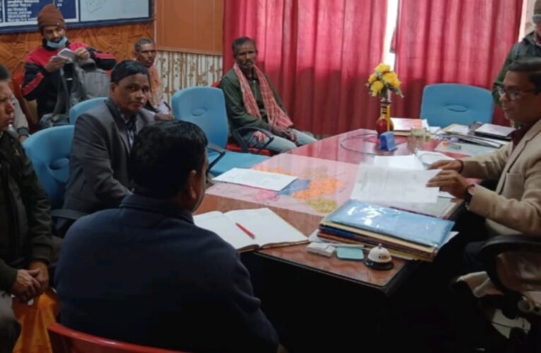 रांची जिला के विभिन्न अंचलों में जनता दरबार का आयोजन, सैकड़ों आवेदनों का ऑन द स्पॉट निष्पादन