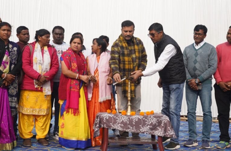 सिल्ली में गूंज महोत्सव का भव्य शुभारंभ: विनोद बाबू के सपनों को समर्पित सेवा, सम्मान और संस्कृति का संगम