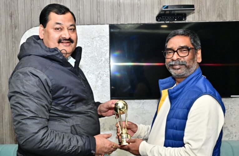 हॉकी इंडिया लीग 2025-26 के उद्घाटन समारोह में मुख्य अतिथि बनने के लिए मुख्यमंत्री हेमन्त सोरेन को आमंत्रित किया गया