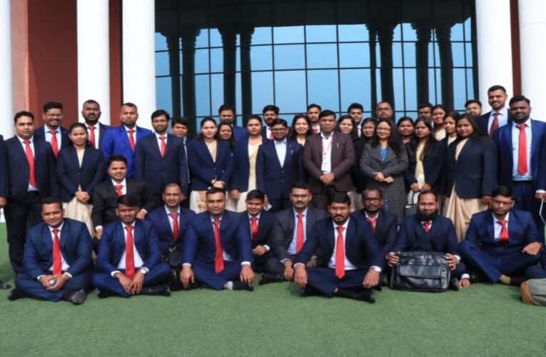 झारखंड विधानसभा में संयुक्त असैनिक सेवा प्रशिक्षणार्थियों का शैक्षणिक भ्रमण