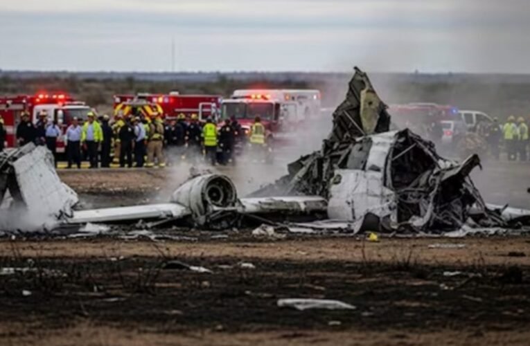 टेक्सास: मेक्सिको नेवी का मेडिकल मिशन प्लेन क्रैश, कम से कम 5 की मौत, एक बच्चा भी शामिल