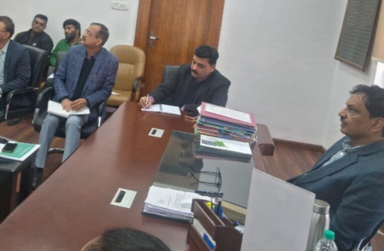 मुख्यमंत्री डिजिटल हेल्थ योजना एवं आयुष्मान भारत डिजिटल मिशन की समीक्षा बैठक संपन्न