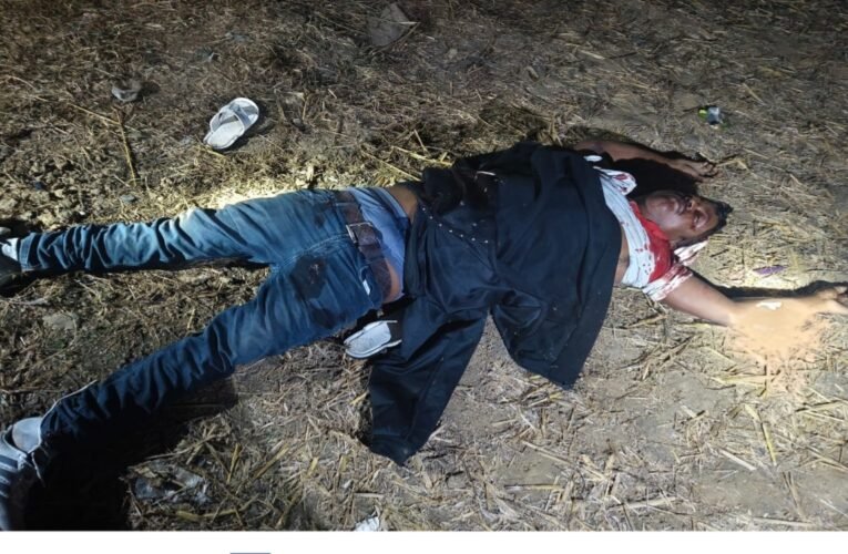 चांडिल में सनसनीखेज हत्या: मुर्गा पाड़ा से लौटते समय कुख्यात अपराधी विजय तिर्की को मारी गोली, पत्नी ने जमीन विवाद में चार लोगों पर लगाया आरोप