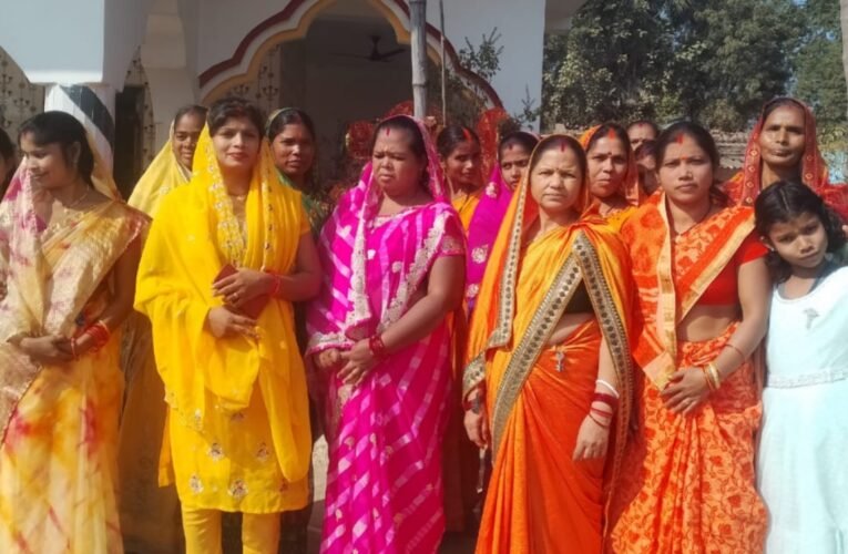 सिमडेगा के बानो में तुलसी पूजन दिवस पर भक्ति और प्रकृति संरक्षण का संदेश