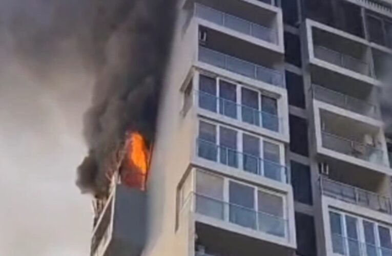 रांची के अरगोड़ा में पर्ल ऑर्किड अपार्टमेंट में लगी भीषण आग, अफरा-तफरी मच गई