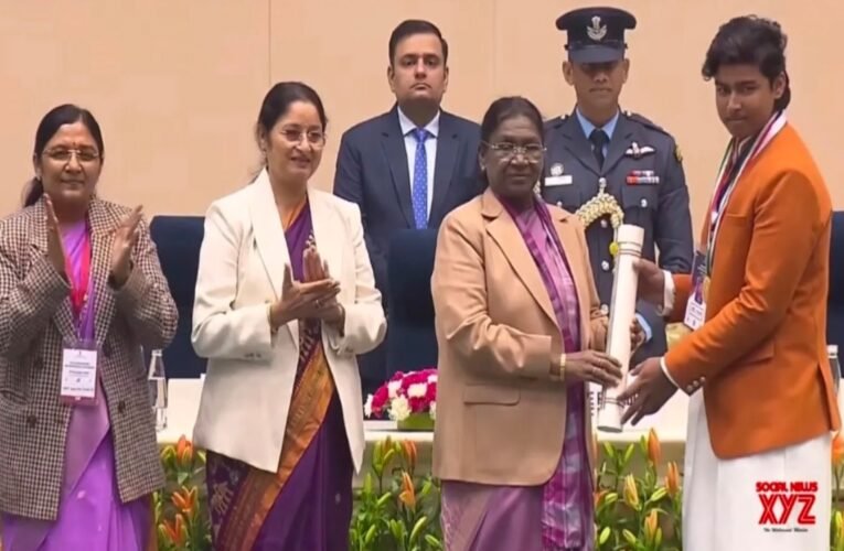14 साल के क्रिकेट सनसनी वैभव सूर्यवंशी को मिला प्रधानमंत्री राष्ट्रीय बाल पुरस्कार, राष्ट्रपति द्रौपदी मुर्मू ने किया सम्मानित