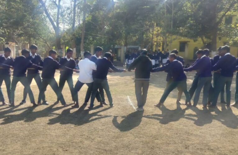 लचरागढ़ में कल्याण आश्रम स्थापना दिवस सह बालासाहब देशपांडे जयंती हर्षोल्लास से मनाई गई