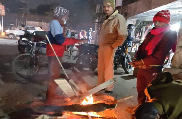 रांची जिला प्रशासन ने शीतलहर से बचाव के लिए जिले भर में की अलाव की व्यापक व्यवस्था