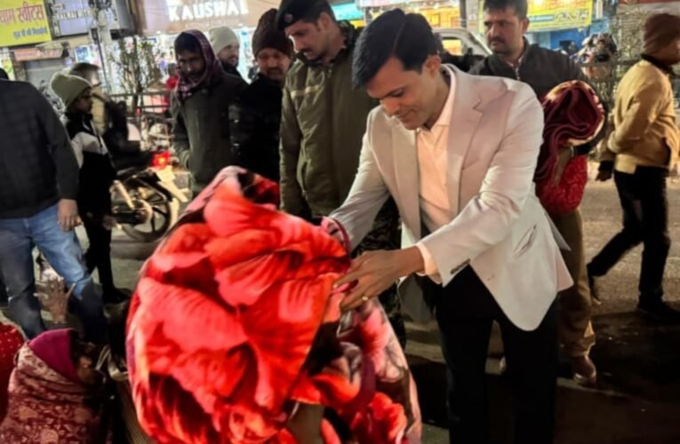 रांची में कड़ाके की ठंड से राहत: नगर निगम ने जरूरतमंदों को बांटे कंबल, आश्रय गृहों की व्यवस्था भी की