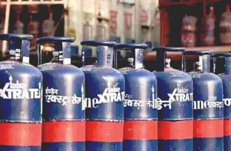 नए साल पर महंगाई का झटका: कॉमर्शियल LPG सिलेंडर 111 रुपये महंगा, घरेलू सिलेंडर के दाम