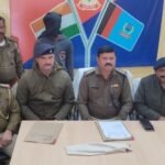 राजमहल में बुजुर्ग पहाड़िया की गला रेतकर हत्या: पुलिस ने एक आरोपी को गिरफ्तार किया, हत्या में इस्तेमाल आरी बरामद 20260101_163505