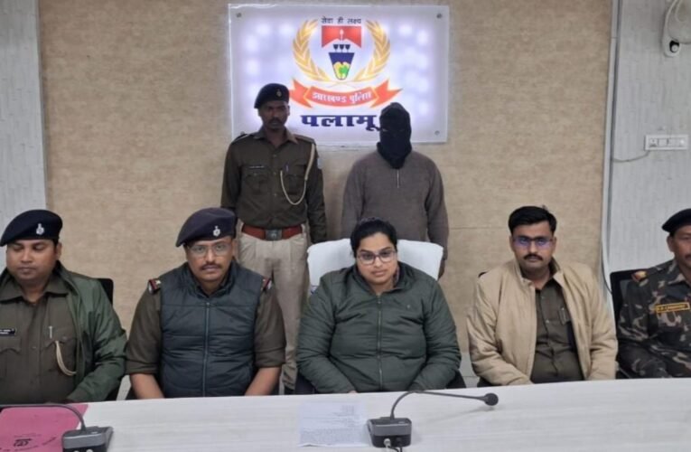 पलामू पुलिस ने ब्राउन शुगर तस्कर को किया गिरफ्तार, 64.3 ग्राम नशीला पदार्थ बरामद