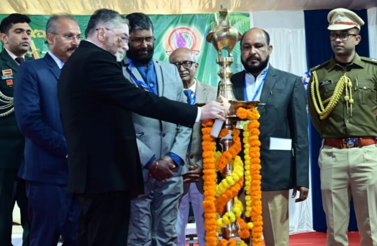 राज्यपाल संतोष कुमार गंगवार ने ‘केरल फेस्ट’ के समापन समारोह को संबोधित किया