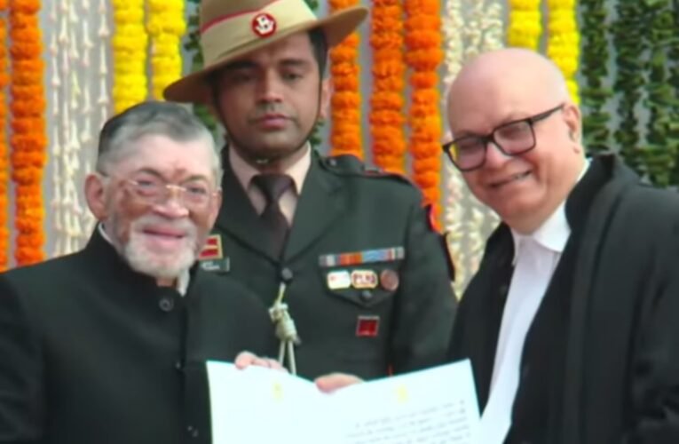 झारखंड हाई कोर्ट के नए मुख्य न्यायाधीश जस्टिस महेश शरदचंद्र सोनक ने ली शपथ