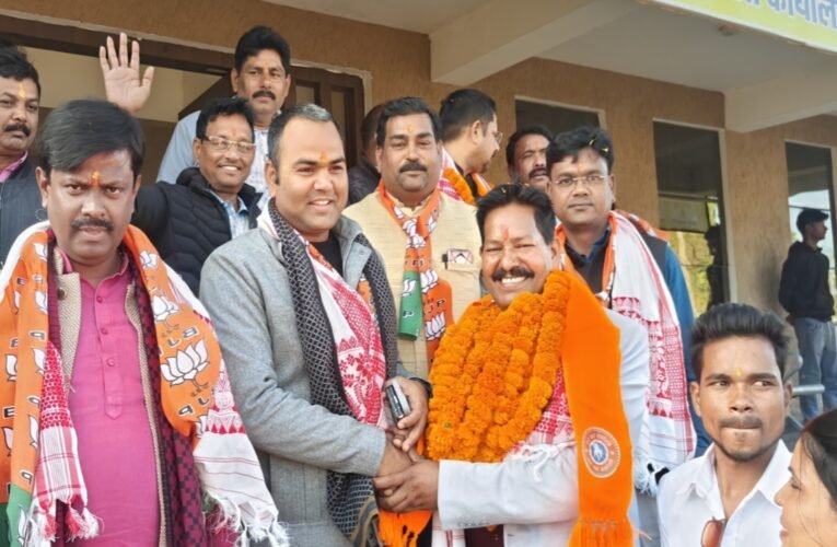 सिमडेगा: दीपक पुरी बने भाजपा जिला अध्यक्ष, संगठन में दिखी पूर्ण एकजुटता