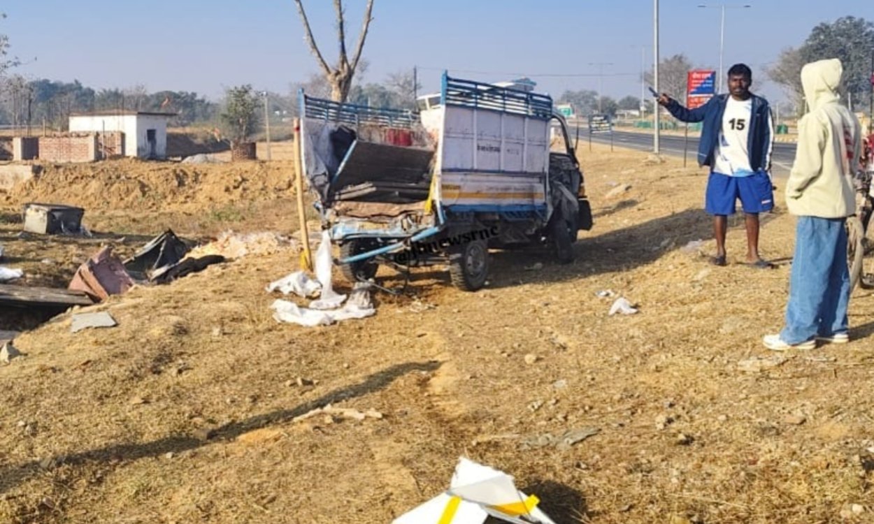 झारखंड: गुमला में भीषण सड़क हादसा, तिलकुट बेचने जा रहे 4 लोगों की मौत, 2 घायल 10 20260115 113457