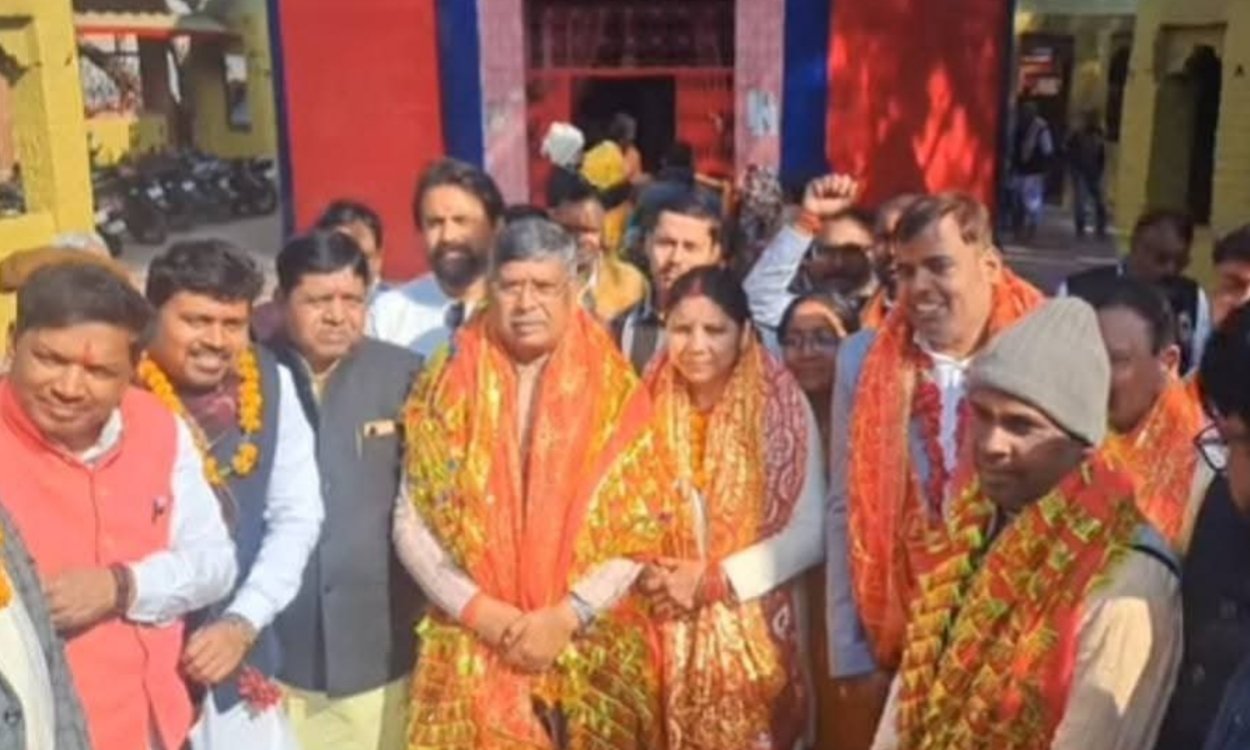 झारखंड बीजेपी प्रदेश अध्यक्ष आदित्य साहू ने रजरप्पा मंदिर में मां छिन्नमस्तिका की पूजा-अर्चना की 6 20260115 164658