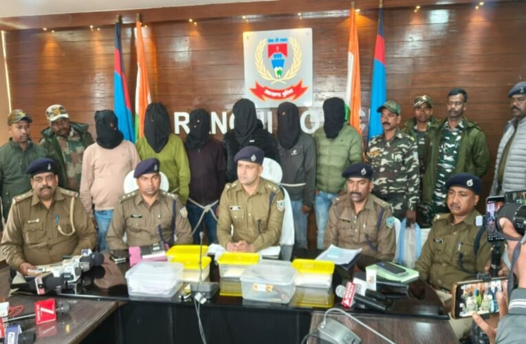 रांची में जमीन विवाद पर ताबड़तोड़ फायरिंग मामले में 6 गिरफ्तार पुलिस ने की प्रेस कांफ्रेंस