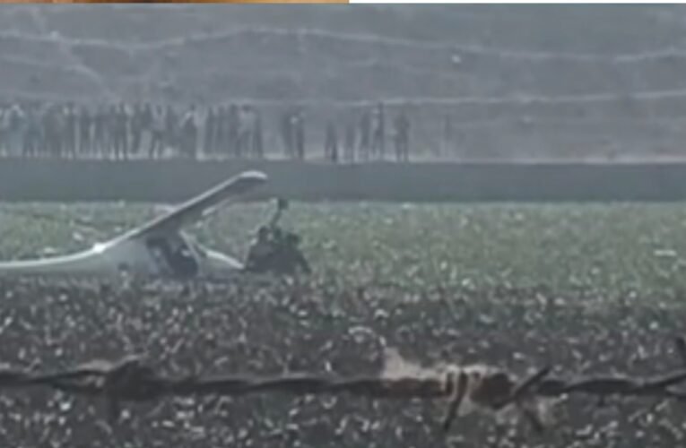 प्रयागराज में सेना का ट्रेनिंग एयरक्राफ्ट तालाब में गिरा, दोनों पायलट सुरक्षित