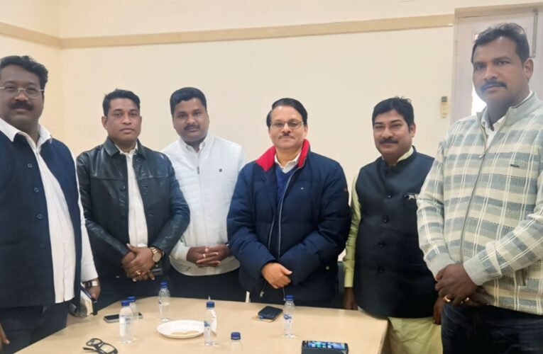 दिल्ली में कांग्रेस नेतृत्व का स्पष्ट संदेश: झारखंड में संगठन को धार दें, आक्रामक रणनीति अपनाएं