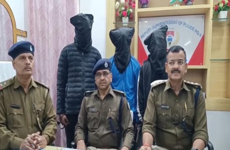 दोस्तो के बीच लगी अजीब शर्त ….नशे में लगी बेट में एक पुलिसवाला का हो बुरा हाल ..इनका क्या हुआ ?