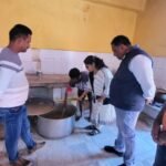 सिमडेगा मंडल कारा का औचक निरीक्षण: भोजन गुणवत्ता और सुरक्षा व्यवस्था की हुई गहन जांच 20260203_181159