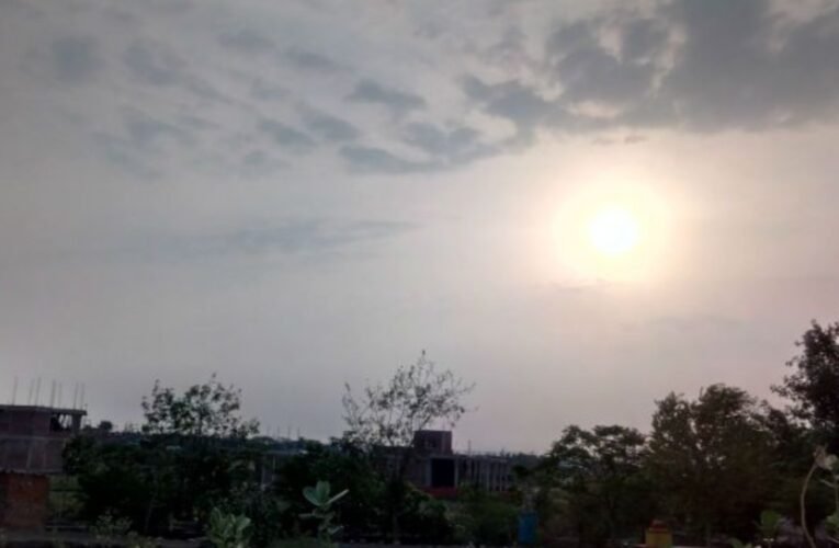 झारखंड में आज का मौसम: सूरज की चमक के साथ ठंडक बरकरार, बारिश का कोई अनुमान नहीं