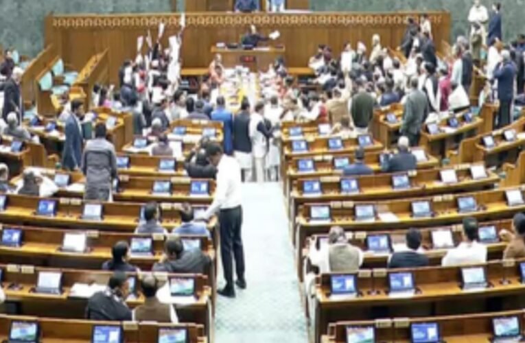 लोकसभा में पीएम मोदी के भाषण के बिना ही पारित हुआ धन्यवाद प्रस्ताव, हंगामा जारी रहा!