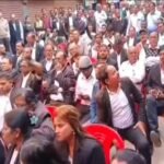 सदर अस्पताल परिसर में बाउंड्री वॉल और रास्ते को लेकर बार एसोसिएशन और प्रशासन के बीच वार्ता छह फुट रास्ते से निकला समाधान Advocate