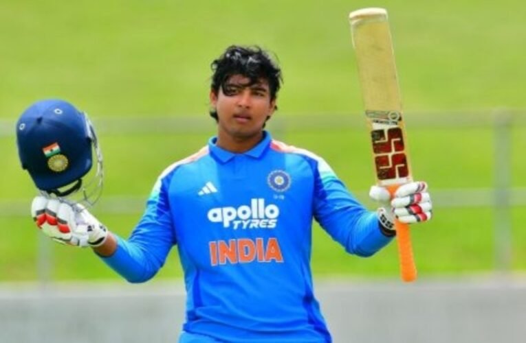 15 साल के वैभव सूर्यवंशी ने U19 विश्व कप फाइनल में रचा इतिहास: 80 गेंदों पर 175 रन, भारत ने मैच पर बनाई मजबूत पकड़