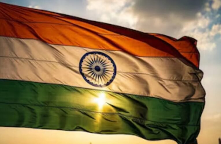 केंद्र सरकार का बड़ा फैसला: सरकारी कार्यक्रमों में अब अनिवार्य होगा वंदे मातरम् का पूरा 6 अंतरा वाला संस्करण