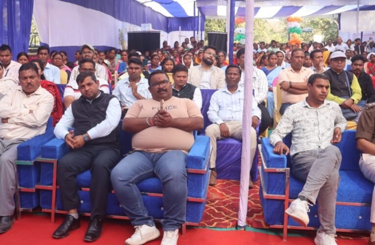 सिमडेगा में ‘संपूर्णता अभियान 2.0’ का भव्य शुभारंभ, डीसी बोलीं – केवल आंकड़े नहीं, स्थायी बदलाव लक्ष्य