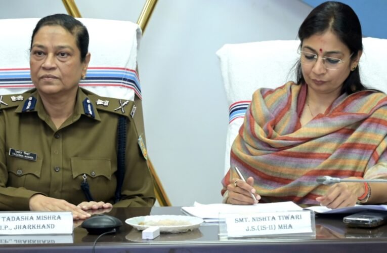 झारखंड पुलिस में नवीन आपराधिक कानूनों का प्रभावी क्रियान्वयन: ई-साक्ष्य ऐप पर विशेष जोर, समयबद्ध जांच के निर्देश 19 20260220 170756