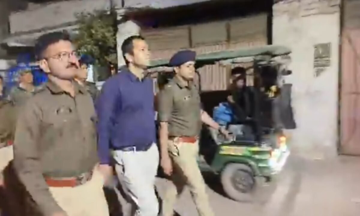 झारखंड निकाय चुनाव 2026: रांची पुलिस ने संवेदनशील इलाकों में निकाला फ्लैग मार्च, शांति और सुरक्षा को लेकर मुस्तैद 39 20260220 203634