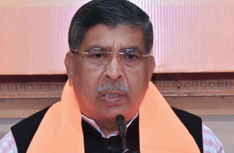 झारखंड में नगर निकाय चुनाव को लेकर भाजपा प्रदेश अध्यक्ष ने पुलिस प्रशासन से की अपील: पद और वर्दी की मर्यादा न तोड़ें, राज्य सरकार का टूलकिट न बनें 20 20260221 193147