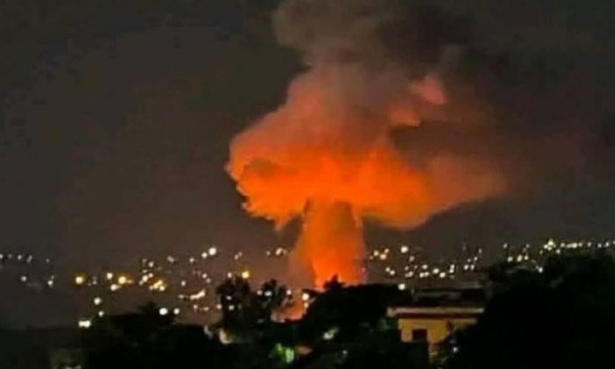 पाकिस्तान ने अफगानिस्तान में TTP के ठिकानों पर की भीषण एयरस्ट्राइक, 28 आतंकी मारे गए; तालिबान ने बदले की धमकी दी 47 20260222 080310