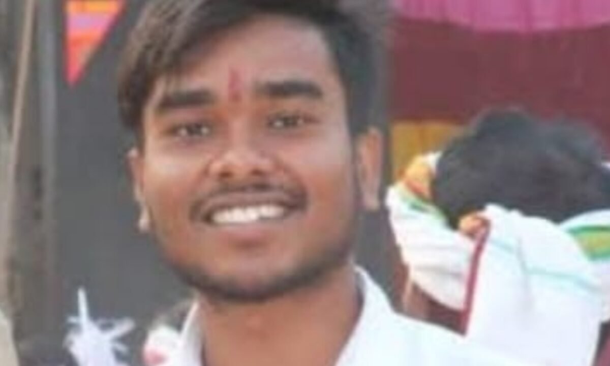 मामा को बचाने दिल्ली जा रहे थे, लेकिन... चतरा के सिमरिया में एयर एंबुलेंस क्रैश, सिमडेगा में शोक की लहर 44 20260224 123115