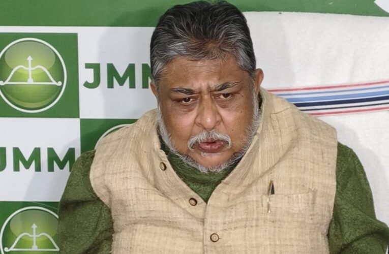 झारखंड मुक्ति मोर्चा ने चुनाव आयोग और केंद्र पर साधा निशाना: SIR से बांग्ला भाषी और अल्पसंख्यकों को लक्षित करने का डर, ED की कार्रवाई पर सवाल 21 20260225 205353