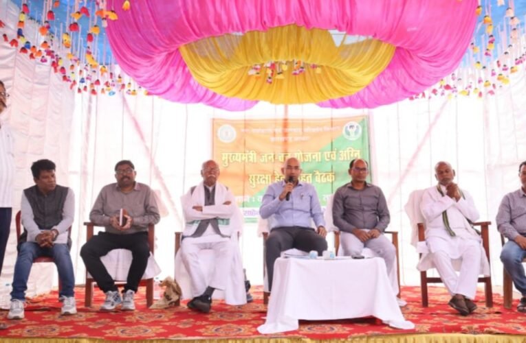 साहिबगंज में मुख्यमंत्री जन-वन योजना पर जोर: जंगल की आग से बचाव के लिए ग्रामीणों से जन-सहभागिता का आह्वान 18 20260225 212253