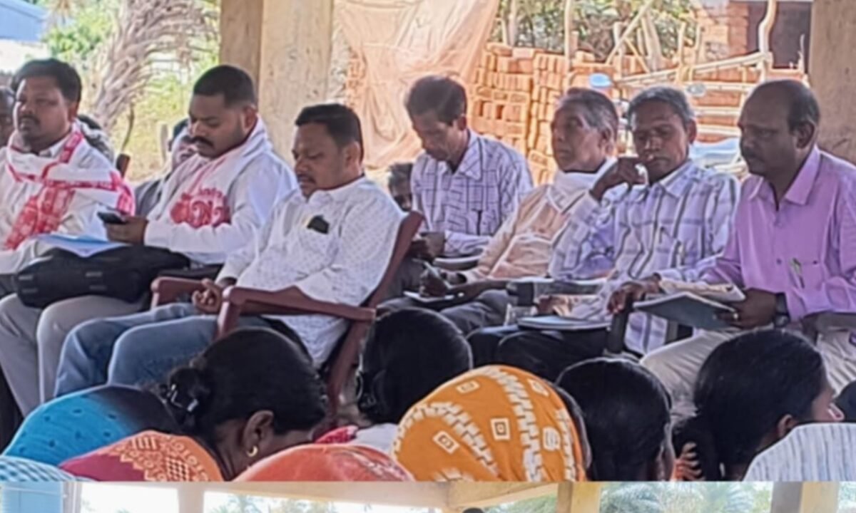 PESA नियमावली 2026 को लेकर जागरूकता अभियान, भारत आदिवासी पार्टी ने ग्रामीणों को दिए अधिकारों से कराया रूबरू ल 11 20260225 223237