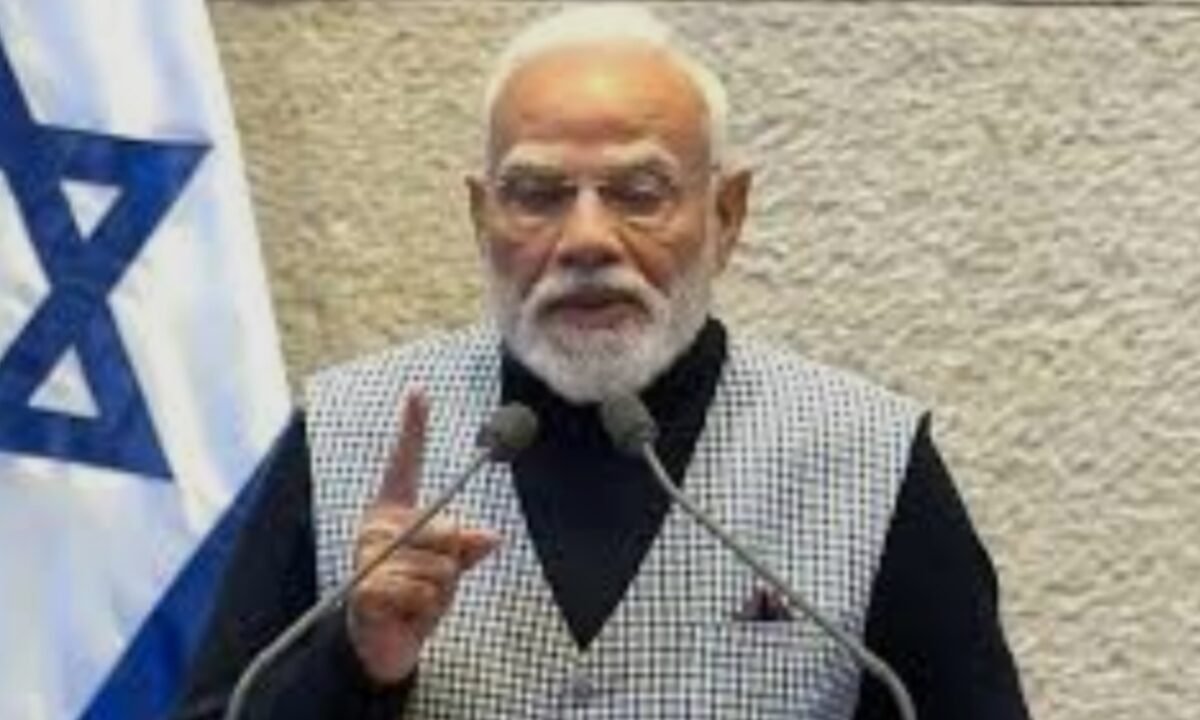 प्रधानमंत्री नरेंद्र मोदी का इजरायल की संसद नेसेट में ऐतिहासिक संबोधन, 'शालोम-नमस्ते' से शुरू किया भाषण 48 20260226 070853