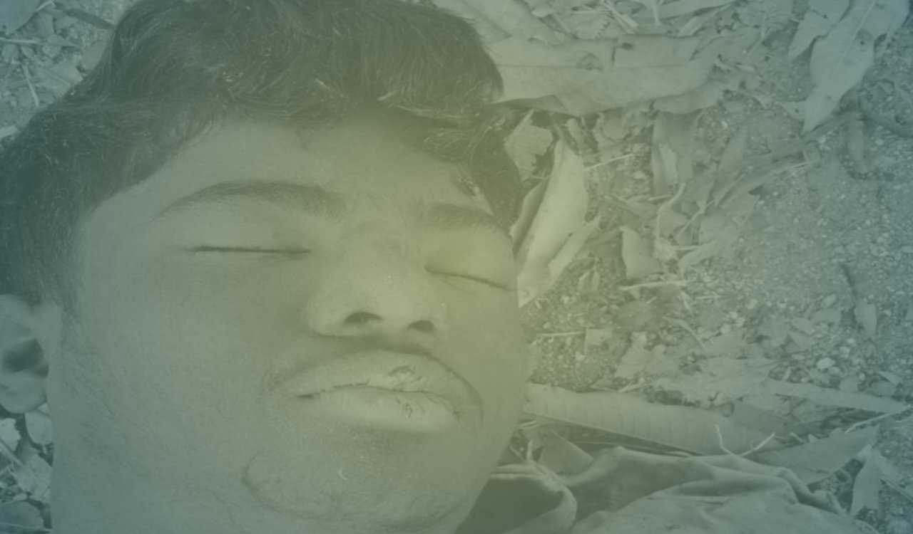 सिमडेगा में सनसनी: कुएं से अज्ञात 18 वर्षीय युवक का शव बरामद, हत्या की आशंका 8 20260226 204803