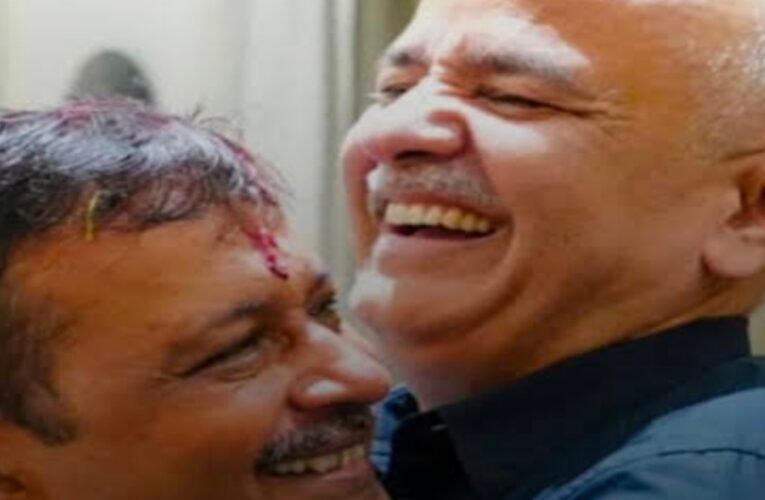 दिल्ली शराब नीति घोटाला केस में AAP को बड़ी राहत: केजरीवाल और सिसोदिया बरी, कोर्ट ने कहा- CBI के पास ठोस सबूत नहीं