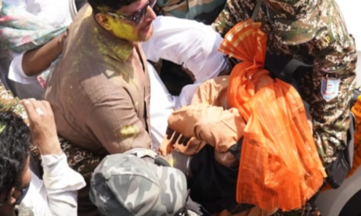 नवनिर्वाचित मेयर अरुणा शंकर के विजय जुलूस में पलामू सांसद विष्णुदयाल राम बेहोश, अस्पताल में भर्ती 41 20260228 161314