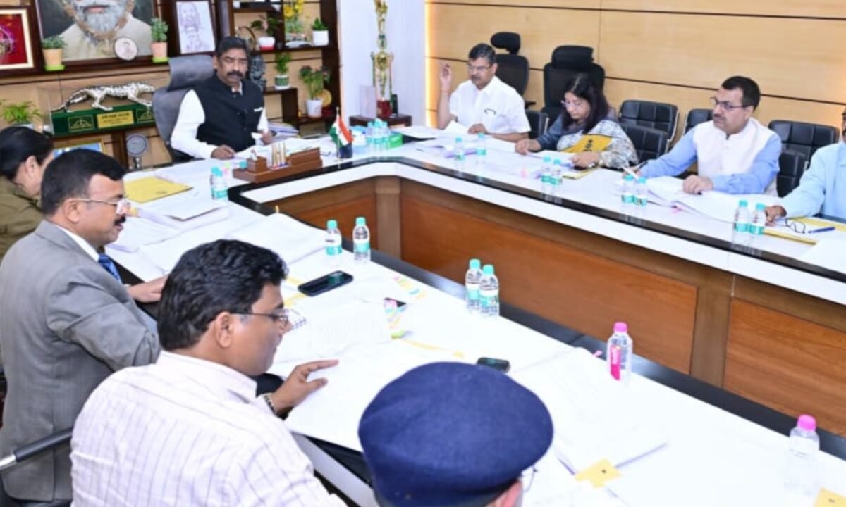 उम्रकैद काट रहे 3 कैदियों की रिहाई को मंजूरी, CM हेमंत सोरेन की अध्यक्षता में 36वीं सजा पुनरीक्षण परिषद की बैठक में फैसला 38 20260302 204552