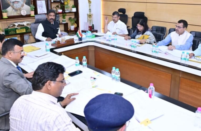 उम्रकैद काट रहे 3 कैदियों की रिहाई को मंजूरी, CM हेमंत सोरेन की अध्यक्षता में 36वीं सजा पुनरीक्षण परिषद की बैठक में फैसला 17 20260302 204552