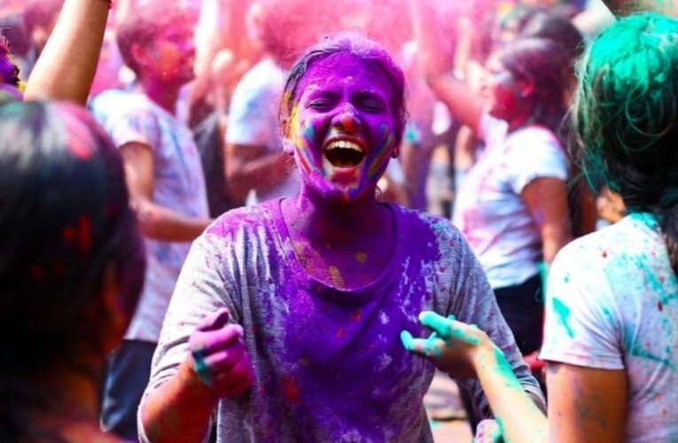 बुरा न मानो, होली है... लेकिन सेहत का ख्याल रखना भी जरूरी है! होली में रखें अपना ध्यान 31 20260303 090439