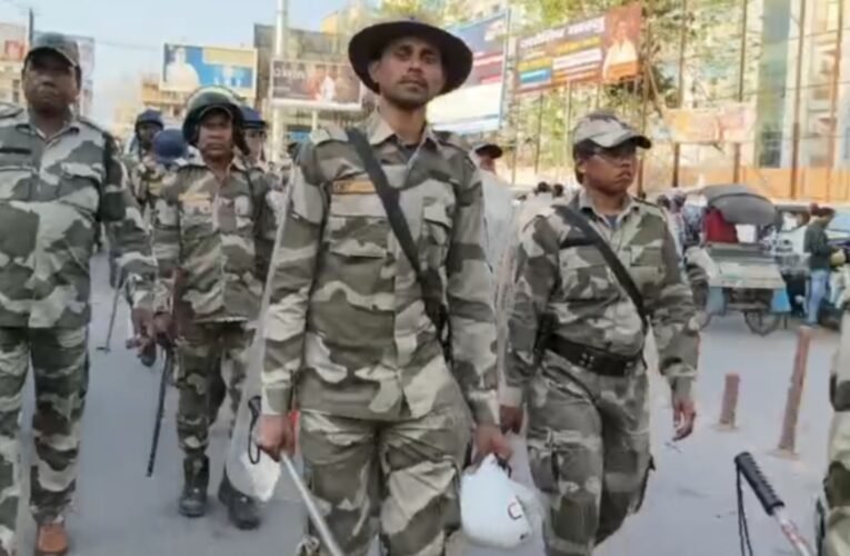 होली पर हाई अलर्ट! रांची में पुलिस का फ्लैग मार्च, उपद्रवियों को सख्त चेतावनी 27 20260303 212159