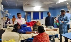 होली के रंग में गोलीबारी! धनबाद के बरमसिया फुटबॉल ग्राउंड में विवाद से दहशत, दो युवक घायल 12 20260304 233317