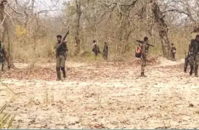 TSPC नक्सलियों का हमला: विस्थापित नेता महेंद्र गंझू के घर पर फायरिंग, धमकी भरा पर्चा छोड़ा